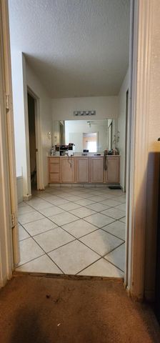 8409 Desert Pointe Avenue SW, Albuquerque, NM 87121