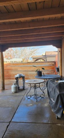 8409 Desert Pointe Avenue SW, Albuquerque, NM 87121