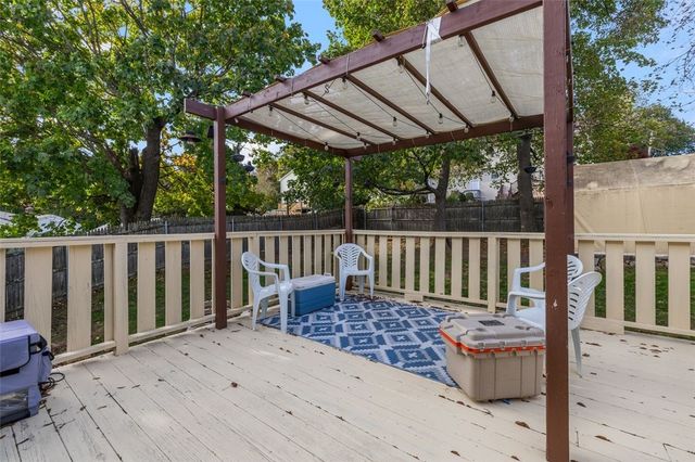 63 Woodside Street, Cranston, RI 02920
