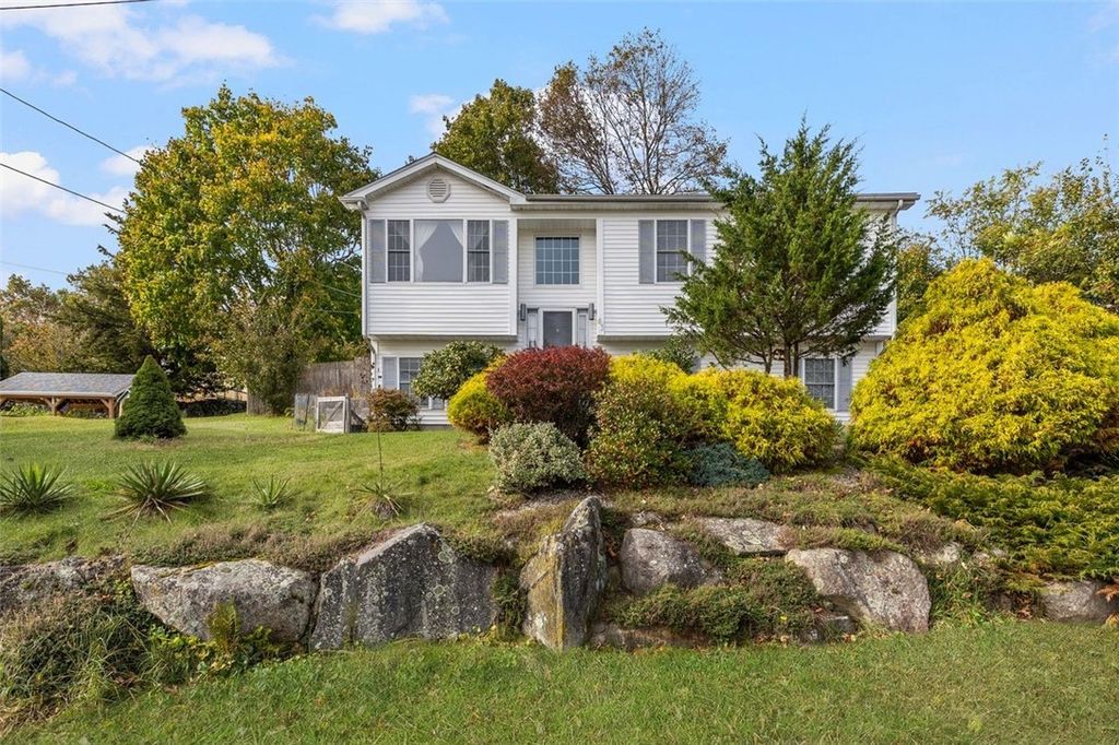 63 Woodside Street, Cranston, RI 02920