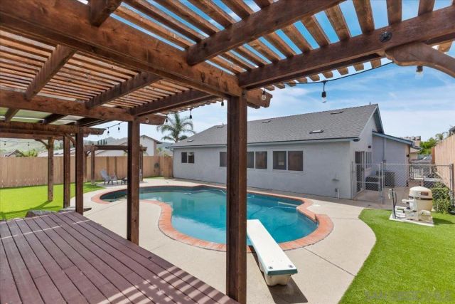 13423 Floral Ave, Poway, CA 92064