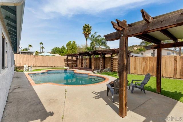 13423 Floral Ave, Poway, CA 92064