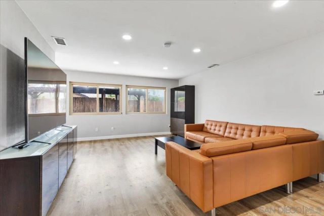 13423 Floral Ave, Poway, CA 92064