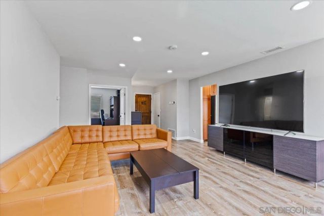 13423 Floral Ave, Poway, CA 92064