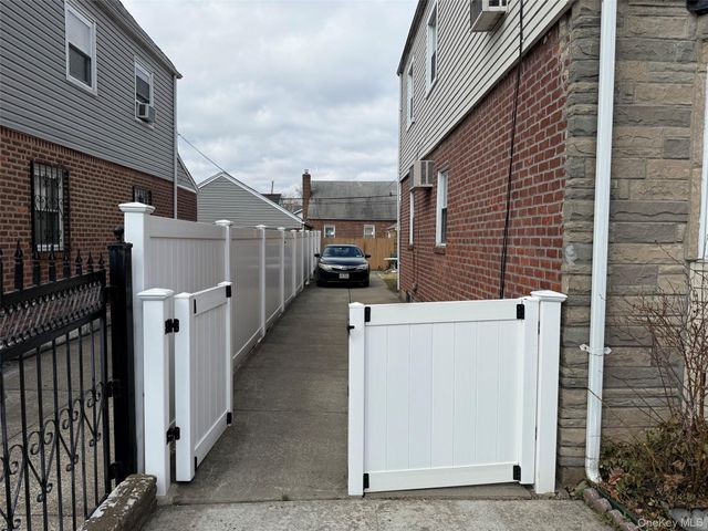 11486 228th Street, Cambria Heights, NY 11411