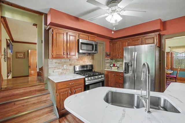 560 State Street, Holland, MI 49423