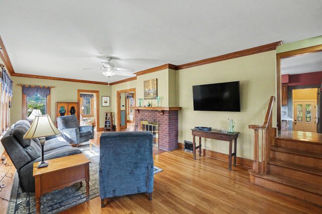 560 State Street, Holland, MI 49423