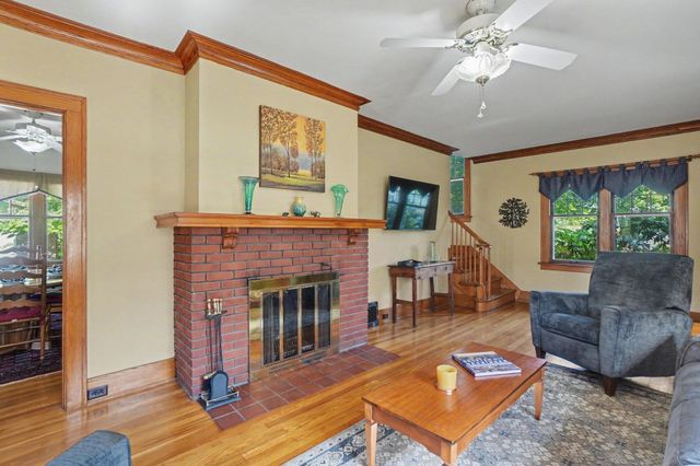 560 State Street, Holland, MI 49423