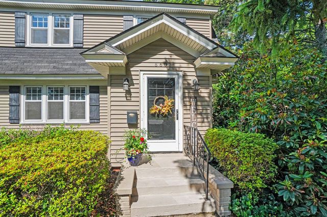 560 State Street, Holland, MI 49423
