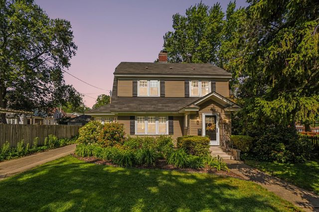 560 State Street, Holland, MI 49423