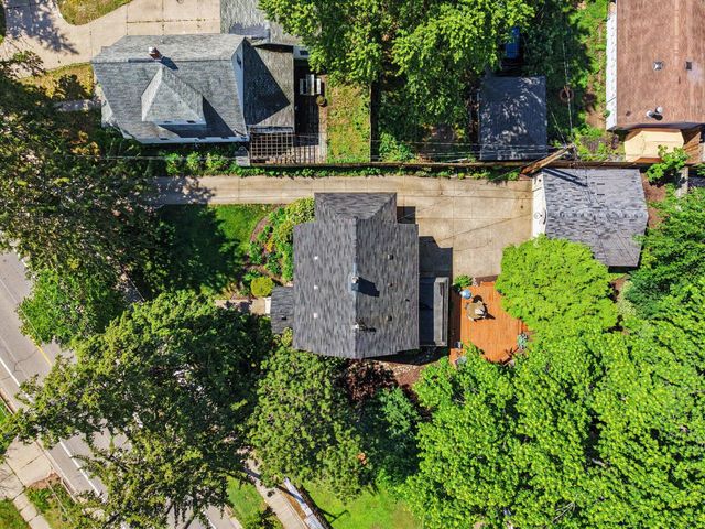 560 State Street, Holland, MI 49423