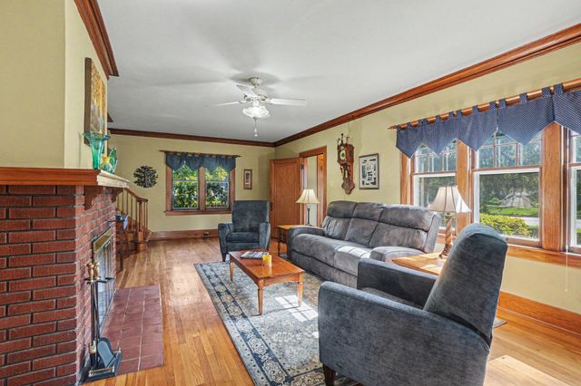 560 State Street, Holland, MI 49423