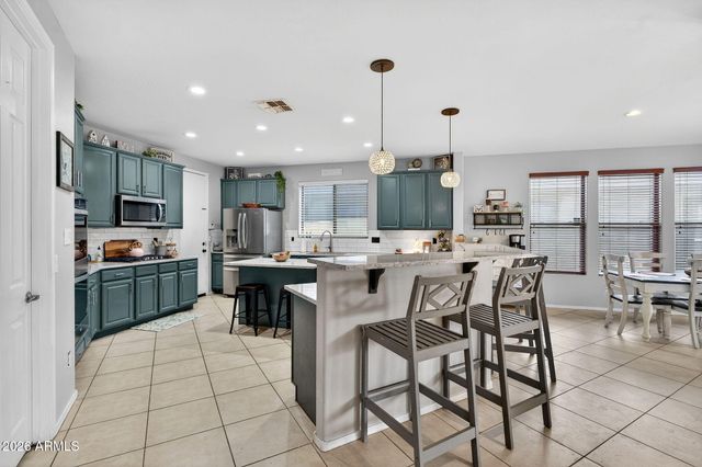 25830 N SANDSTONE Way, Surprise, AZ 85387