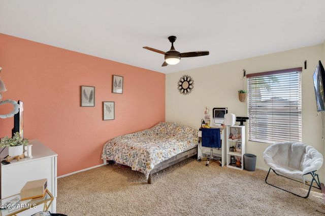 25830 N SANDSTONE Way, Surprise, AZ 85387