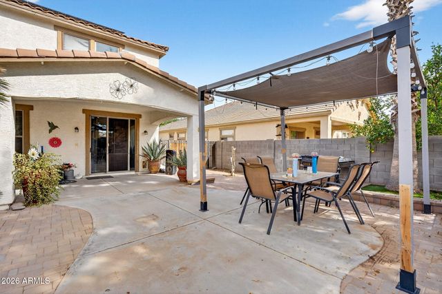 25830 N SANDSTONE Way, Surprise, AZ 85387