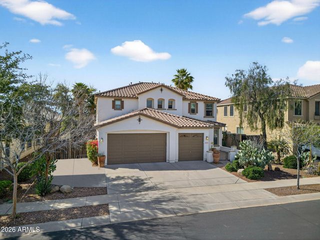 25830 N SANDSTONE Way, Surprise, AZ 85387