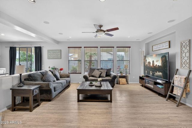 25830 N SANDSTONE Way, Surprise, AZ 85387