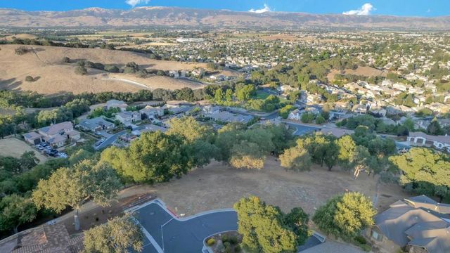 9250 Mahogany, Gilroy, CA 95020
