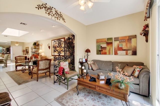 12527 Crystal Pointe Drive C, Boynton Beach, FL 33437