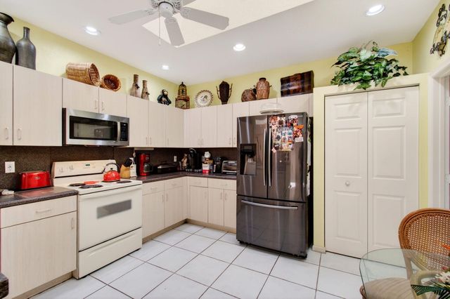 12527 Crystal Pointe Drive C, Boynton Beach, FL 33437