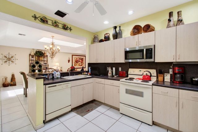 12527 Crystal Pointe Drive C, Boynton Beach, FL 33437