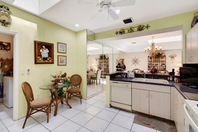 12527 Crystal Pointe Drive C, Boynton Beach, FL 33437