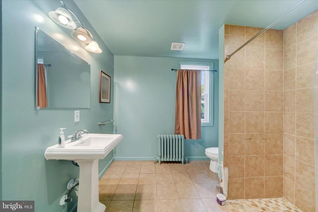Image 13 of property listing at 3020 TAYLOR, Baltimore, MD 21234