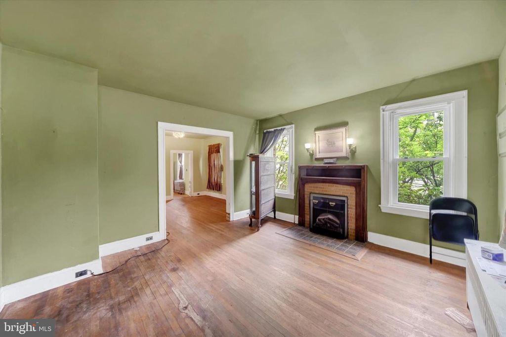 Image 5 of property listing at 3020 TAYLOR, Baltimore, MD 21234