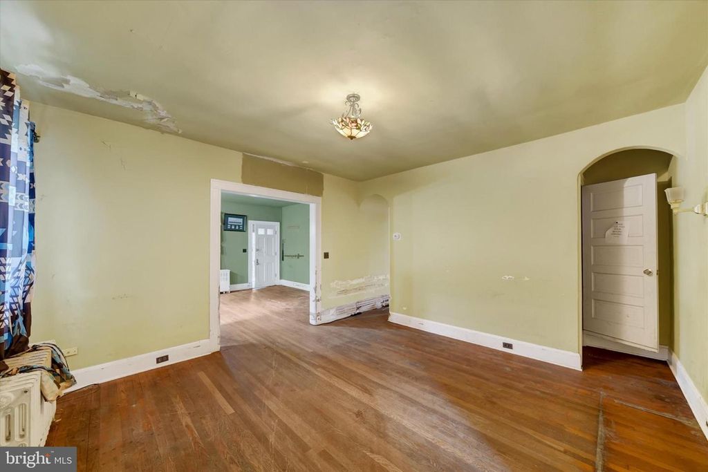 Image 8 of property listing at 3020 TAYLOR, Baltimore, MD 21234