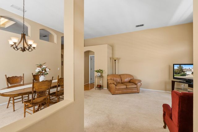 2027 Tennalinde Ln, Stockton, CA 95210