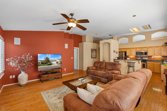 2027 Tennalinde Ln, Stockton, CA 95210