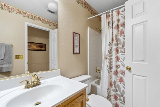 2027 Tennalinde Ln, Stockton, CA 95210