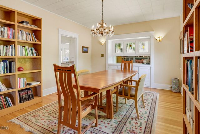 307 N Main Street, Ashland, OR 97520