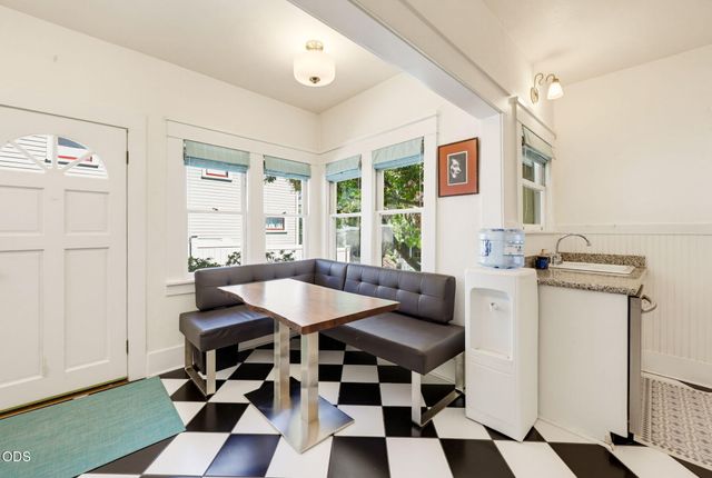 307 N Main Street, Ashland, OR 97520