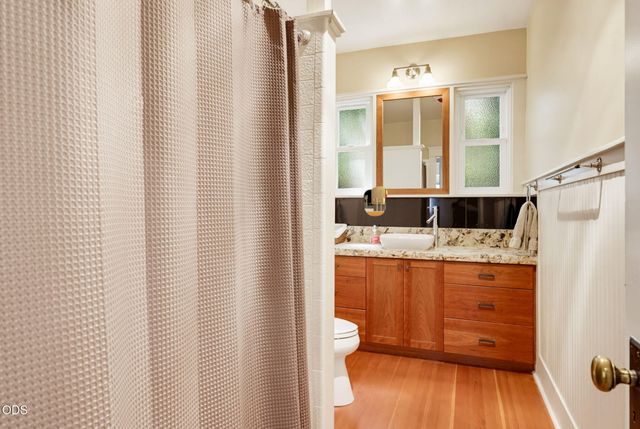 307 N Main Street, Ashland, OR 97520