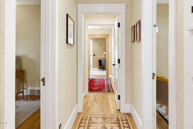 307 N Main Street, Ashland, OR 97520