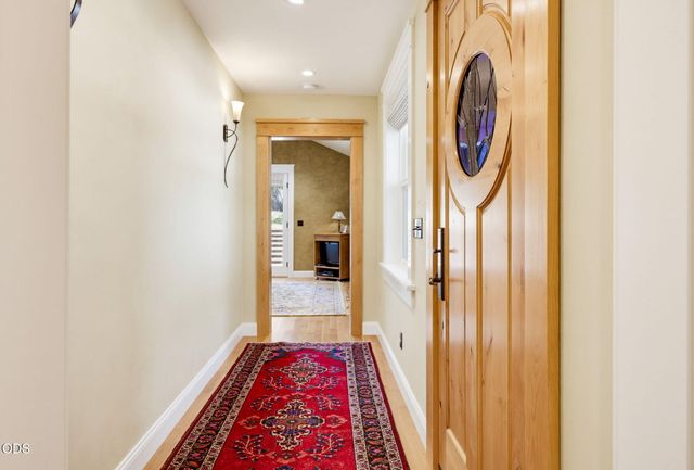 307 N Main Street, Ashland, OR 97520