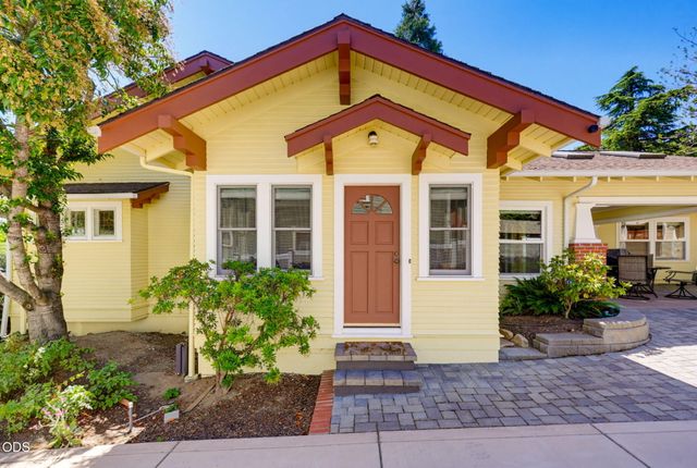 307 N Main Street, Ashland, OR 97520