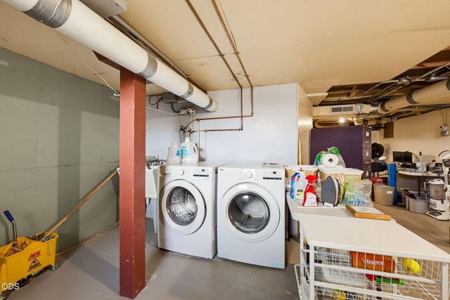 307 N Main Street, Ashland, OR 97520
