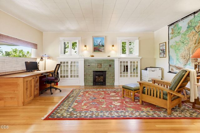 307 N Main Street, Ashland, OR 97520