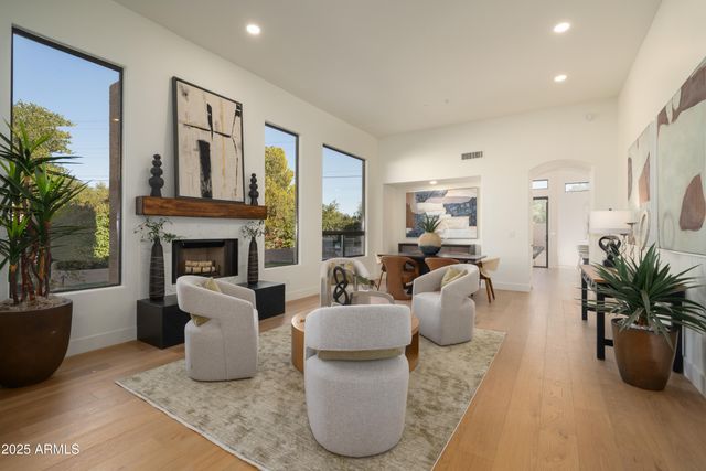 8100 E CAMELBACK Road 175, Scottsdale, AZ 85251