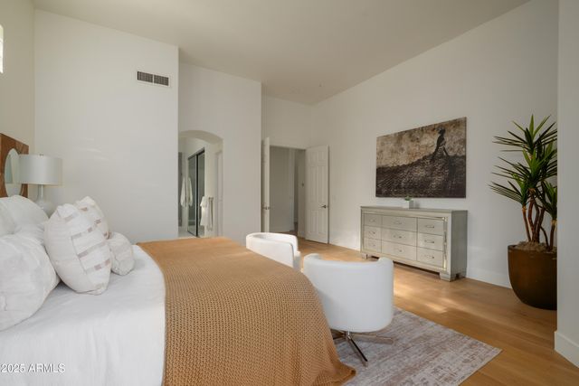 8100 E CAMELBACK Road 175, Scottsdale, AZ 85251