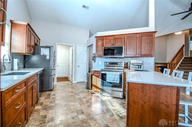 6774 Evergreen Circle, Huber Heights, OH 45424