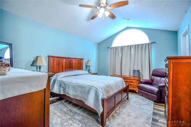 6774 Evergreen Circle, Huber Heights, OH 45424