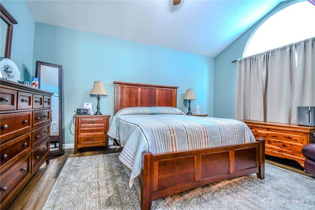 6774 Evergreen Circle, Huber Heights, OH 45424