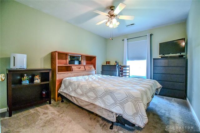 6774 Evergreen Circle, Huber Heights, OH 45424