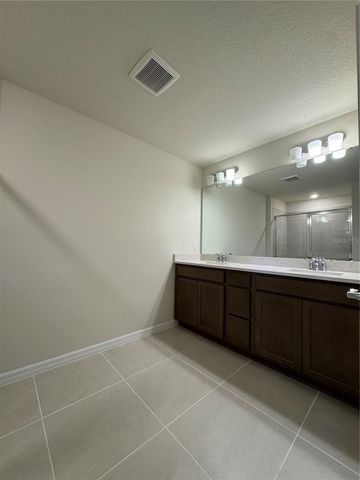 105 VIOLET VINE LN, Oviedo, FL 32765