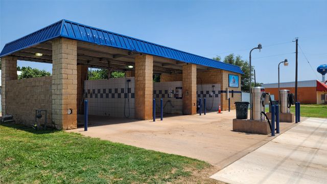 922 Main Street, Winters, TX 79530