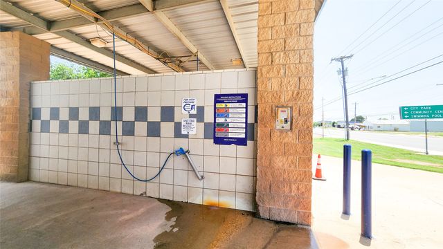 922 Main Street, Winters, TX 79530