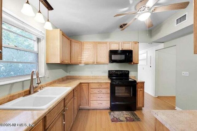 2203 LIMOGES Drive E, Jacksonville, FL 32210